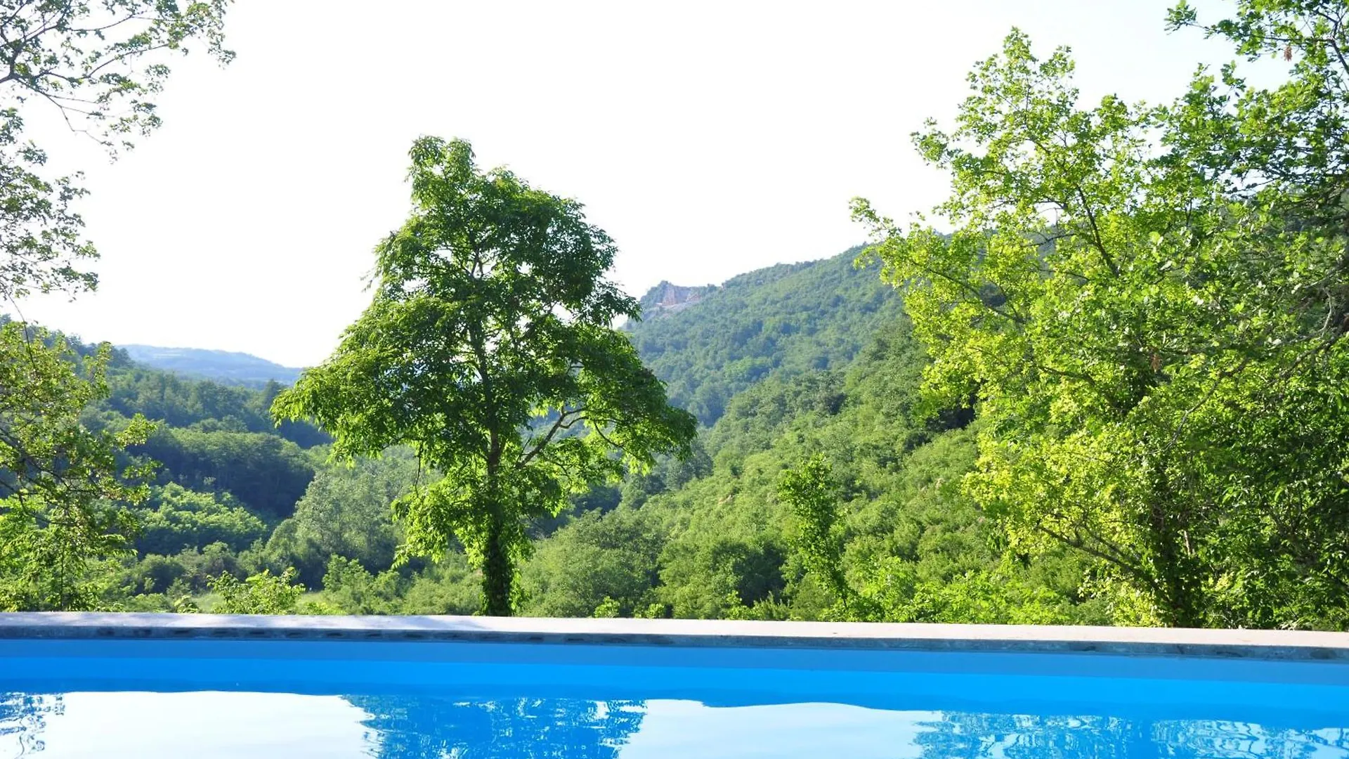 Ferienhaus In Kotli Mit Grill, Garten Und Gemeinschaftlichem Pool クロアチア