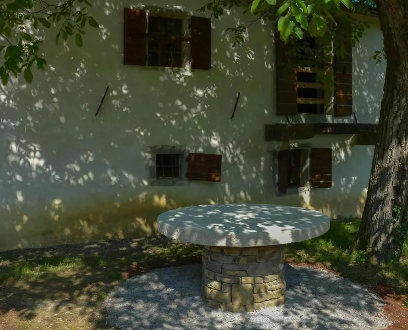 Ferienhaus In Kotli Mit Grill, Garten Und Gemeinschaftlichem Pool
